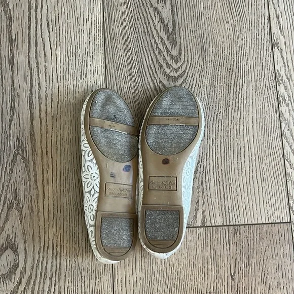 American Eagle White Ballet Flats Size 1 - Picture 5 of 5